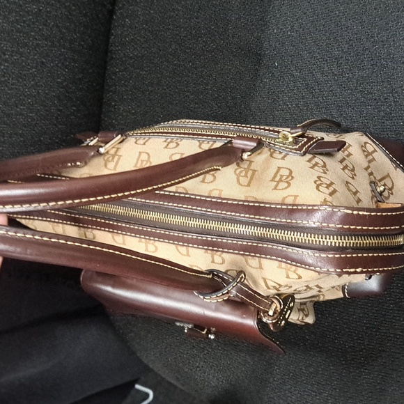Dooney & Bourke Signature Canvas and Leather Satchel Bag Pre-loved🤎 Clean - Picture 11 of 16